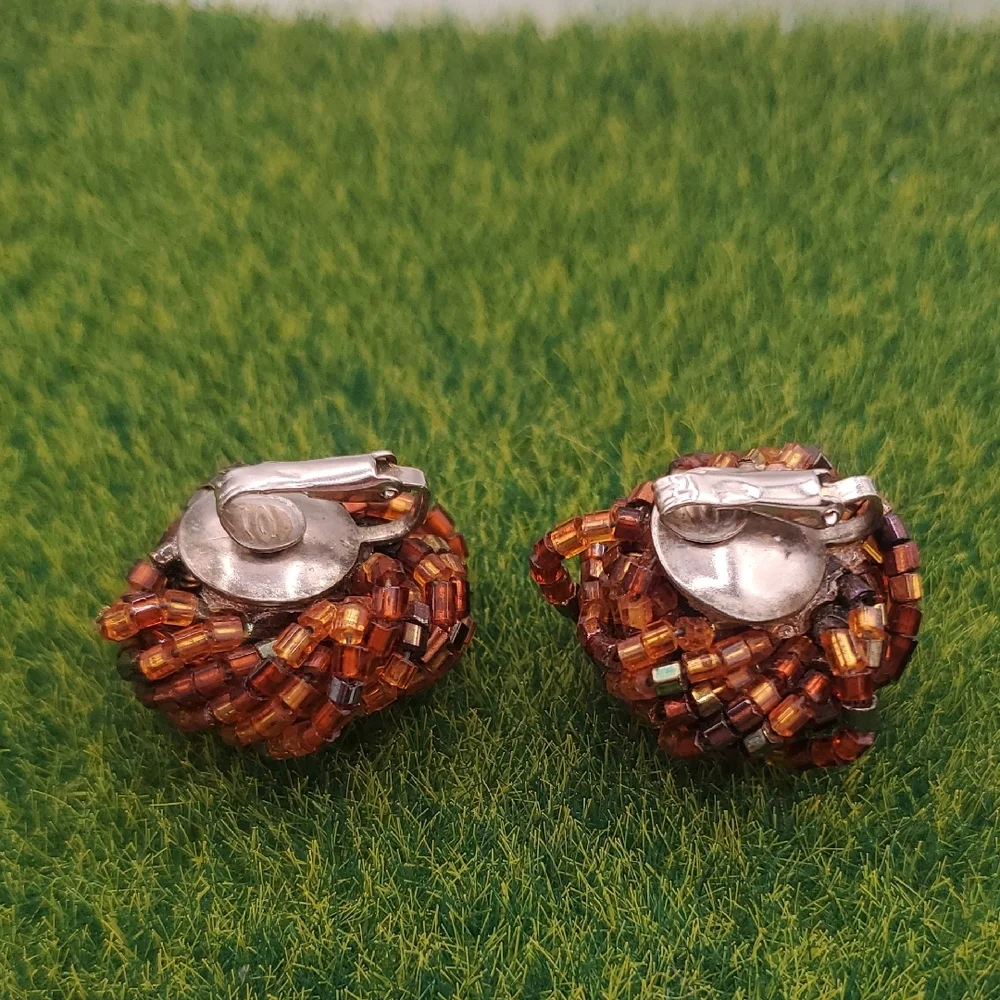 Elegant Beaded Clip-On Earrings E2121